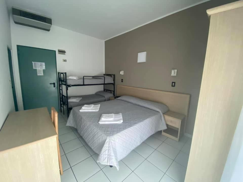 Hotel Rex Lido Di Savio Zewnętrze zdjęcie
